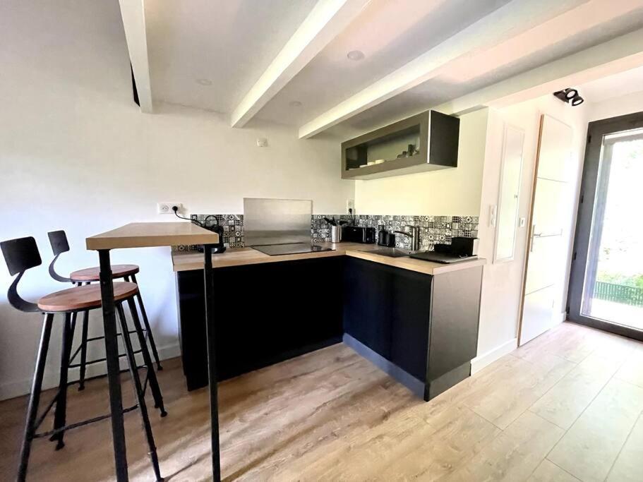 Ravissant Appartement A 5Min Du Centre Ville D'Aix آيكس أومبروفينس المظهر الخارجي الصورة